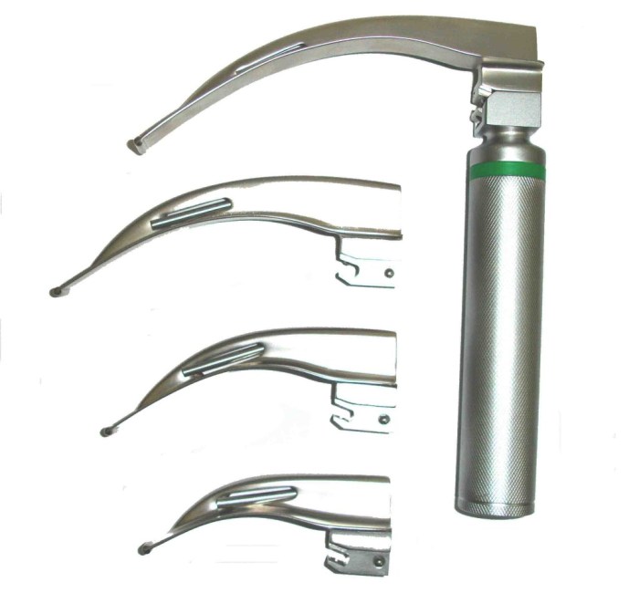 Laryngoscope size for 32 weeks